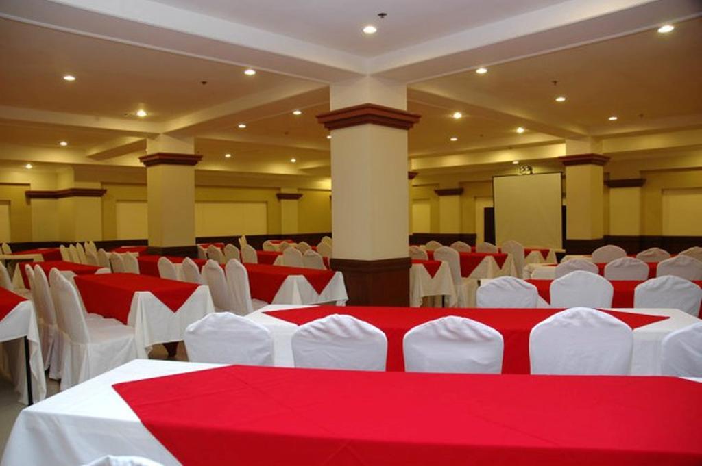 Grand Regal Hotel Bacolod Luaran gambar